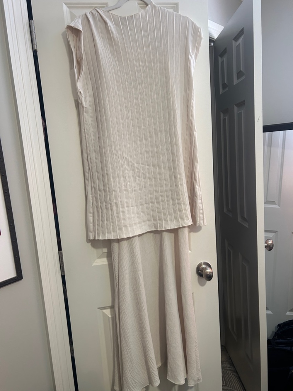 Zara Cream Pleated Sleeveless Dress